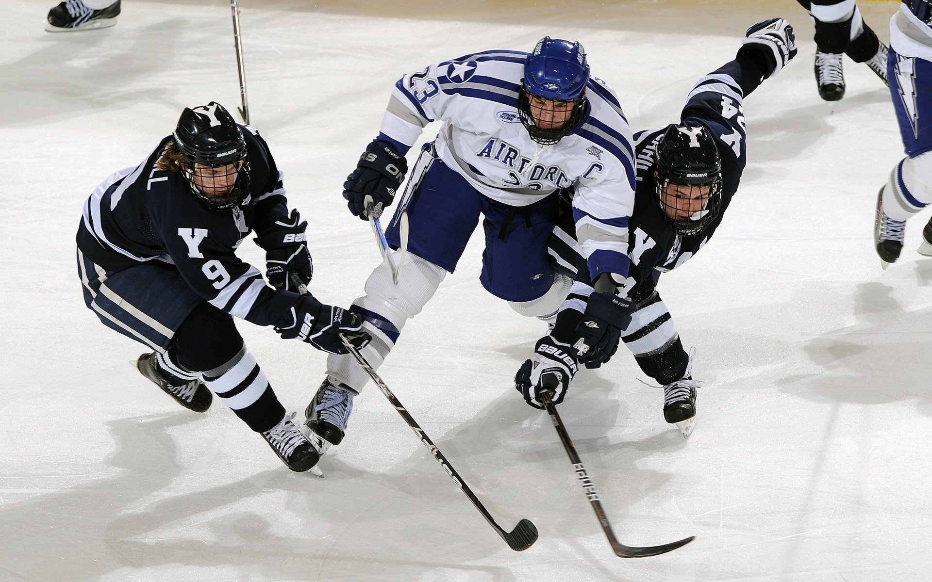克瓦拉茨赫利亚单骑破阵，新西兰险胜哥斯达黎加，世界杯新星无人可挡