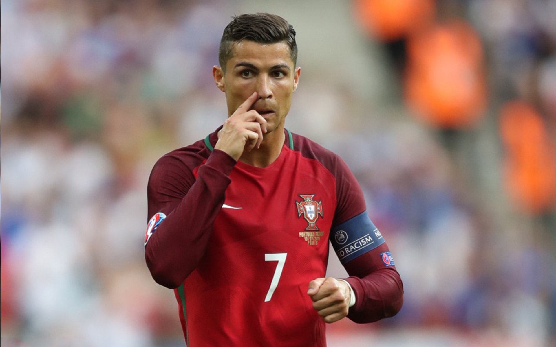 伊萨克，从北欧雪原到里昂之巅，他用一脚踢碎命运枷锁