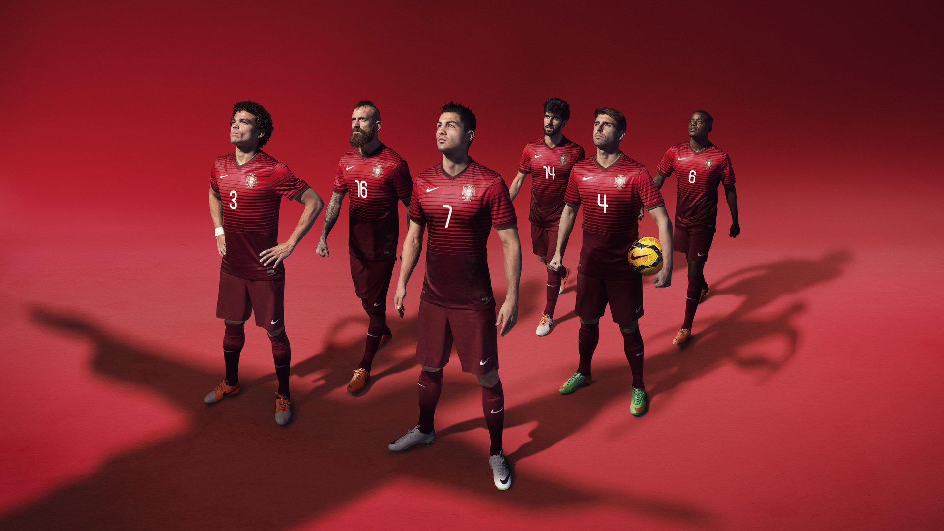 爱游戏下载-奥斯梅恩爆发，哥伦比亚正面击溃马赛，一场足球与历史的双重征服